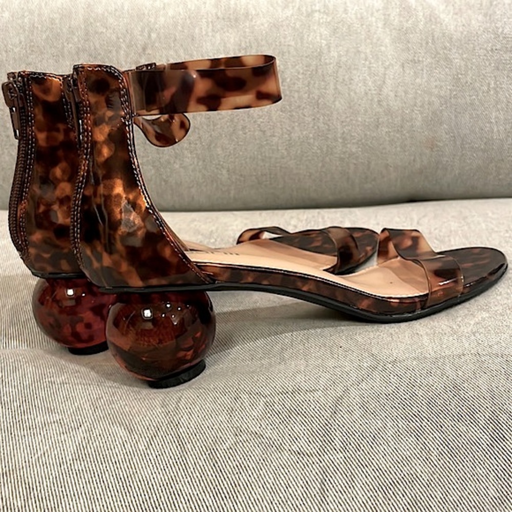 🔮Brand new! BAR III clear ball heel sandals 5.5 tortoise or leopard